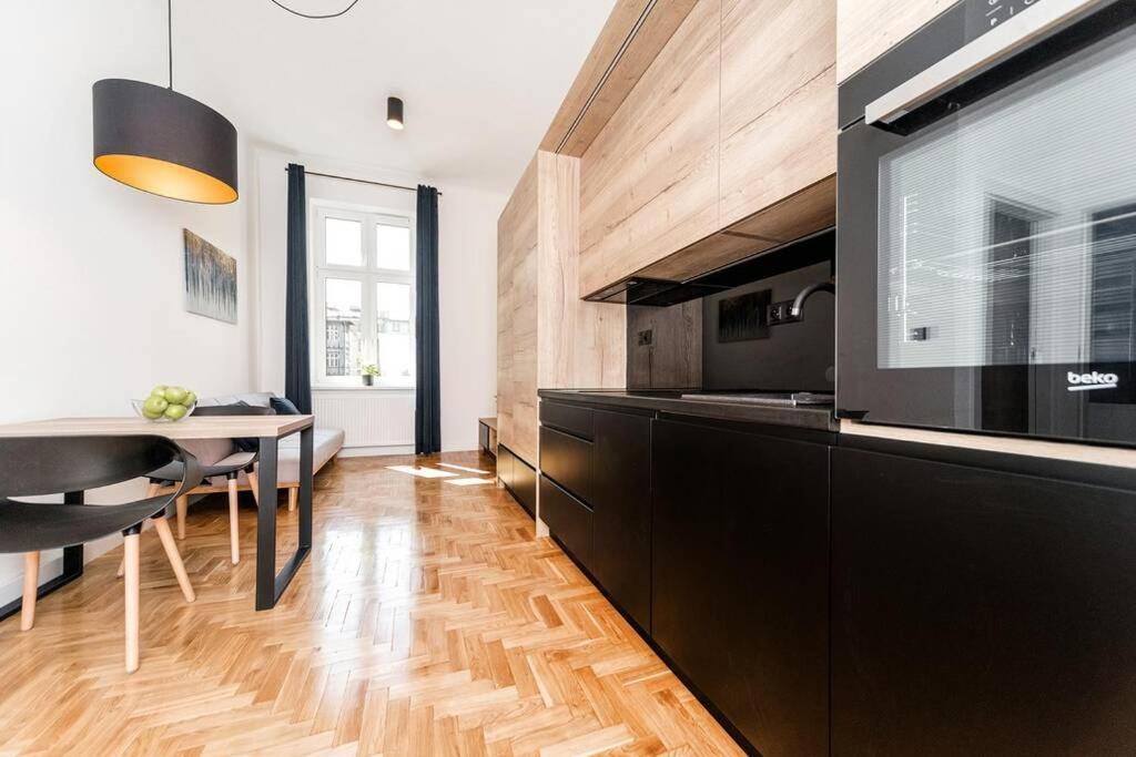Apartament Matejki E Bielsko-Biala Exterior foto